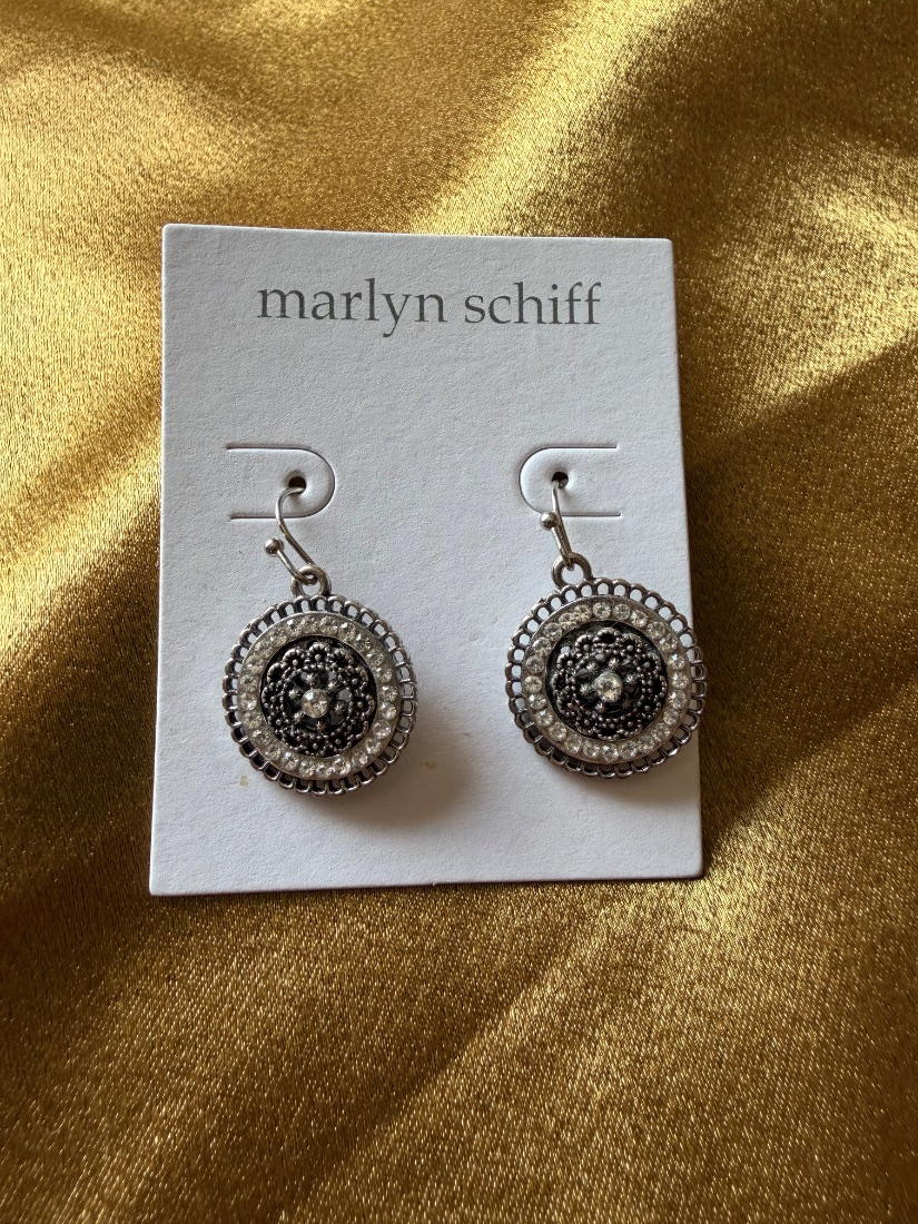 Marlyn Schiff Statement Drop Earrings ✨