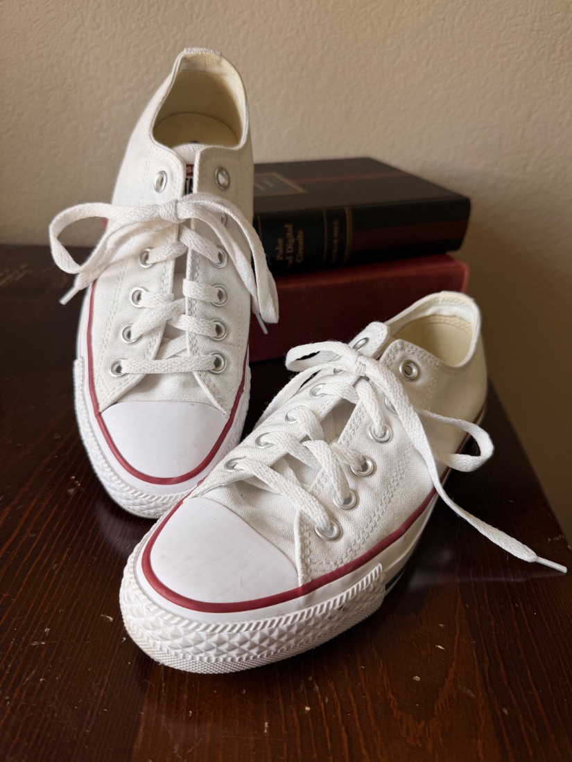 Women’s Converse Chuck Taylor All Star Low Top - White - Size 7